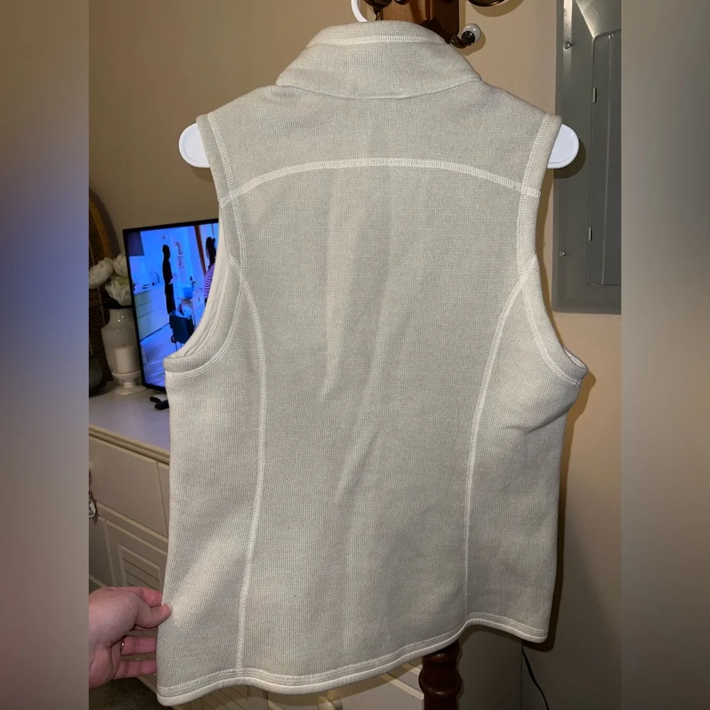 Patagonia Off-White Fleece Vest - Picture 9 of 14